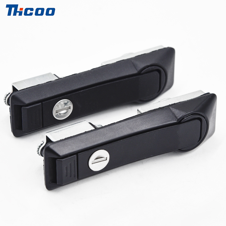 Rocker Lock-A7152'yi Açmak İçin Basın